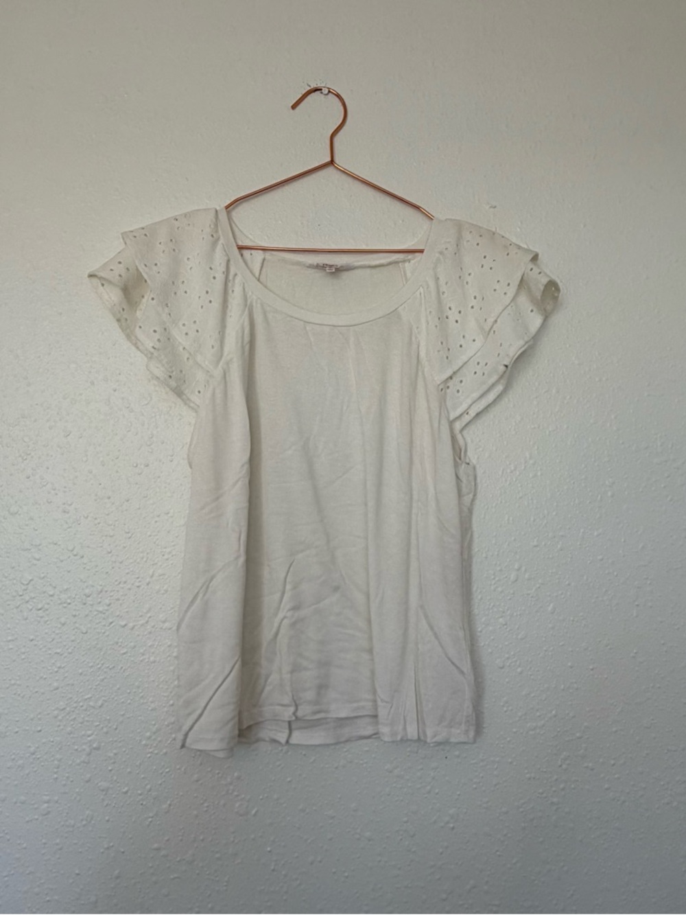 Candie's Cream Eyelet Flutter Sleeve Tee